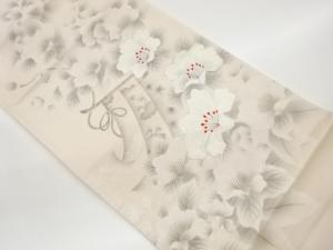 御簾に花々模様刺繍袋帯